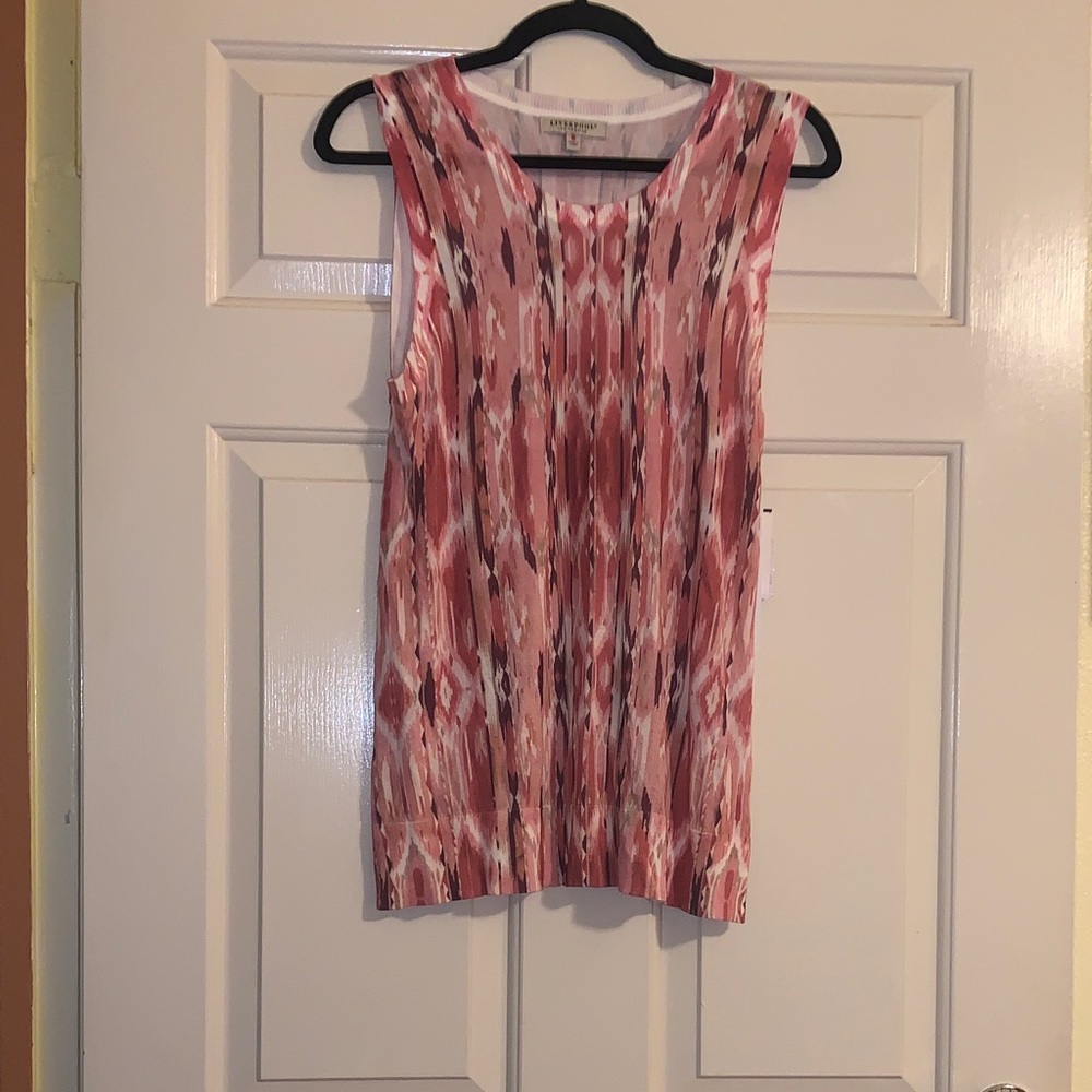 NWT Liverpool Women's Sleeveless Top - Red and White Pattern